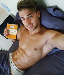 Bogosse et Minets 23 5ebd3b6452e24.jpg