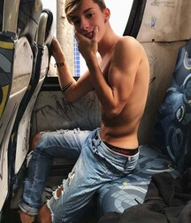 Twinks porn Minets en Jean 2 5ee3f3faa2f5c.jpg