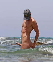 Gay tube exibition en public 5f16e11d11a2e.jpg