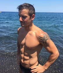 Les mecs a la plage boys porn 5f1aa596b4ee7.jpg