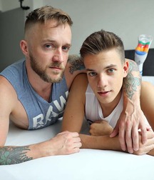 Billy session de sexe intense avec Connor 5f1dcca2d91c5.jpg