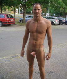 Gay tube - dans des lieux Public 5f26bee86a788.jpg