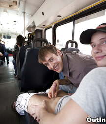 Sexe Gay en Public 5f28997f292bb.jpg