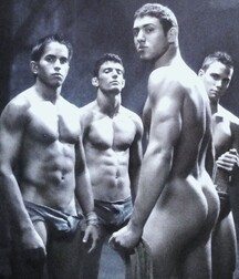 GAY TUBE CLASSIC - LES DIEUX DES CALENDRIERS 5f295e9147f7b.jpg