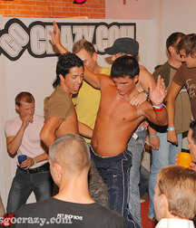Gay Tube - Des mecs mignons 5f32cd189acbe.jpg
