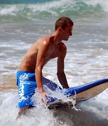 Bad Boys Porn Beach-Zac a poursuivi Mitch  5f36540d331d5.jpg