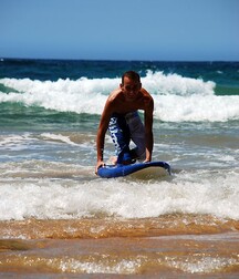 Bad Boys Porn Beach-Zac a poursuivi Mitch  5f36540f47487.jpg