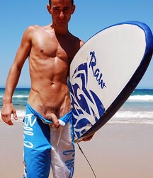 Bad Boys Porn Beach-Zac a poursuivi Mitch  5f365429ccd13.jpg