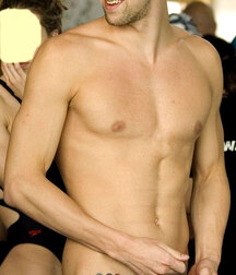 Célébrité Gay Tube Mix 5f439262a787b.jpg