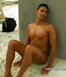 Célébrité Gay Tube Mix 5f4392936ebb2.jpg