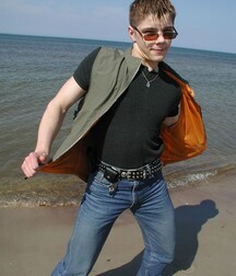 Cody se masturbe a la plage boys porn 5f4f5c9a1450c.jpg