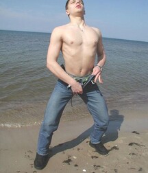 Cody se masturbe a la plage boys porn 5f4f5cccb9e94.jpg