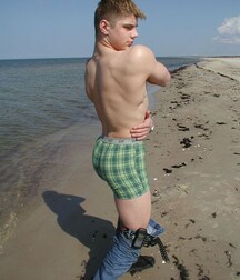 Cody se masturbe a la plage boys porn 5f4f5ce0abfa6.jpg