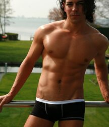 Gay Porn Bogosse et Minets 53 5f56a721e739f.jpg