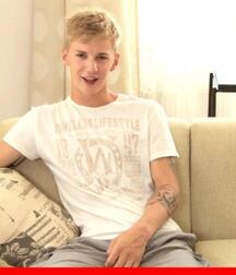 acteurs de Bel Ami 5 gay porn twinks 5f68fb7b99953.jpg