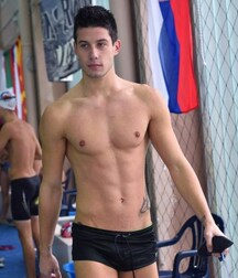 jeunes mecs a la piscine 5f79b627c96da.jpg