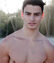 Gay Tube Les minets de la plage 5f7d87fd56c35.jpg