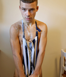 Kevin Babik montrant sa bite de minet XL twinks gay porn 5f90079c291c4.jpg