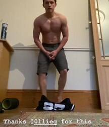 Tom Holland le bogoss de Spiderman Gay Tube 5f99d09e20226.jpg
