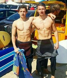Tom Holland le bogoss de Spiderman Gay Tube 5f99d0ed44c2d.jpg