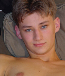 Sébastien,Topher et Eli Boys Porn 5fa55dbb74f3b.jpg