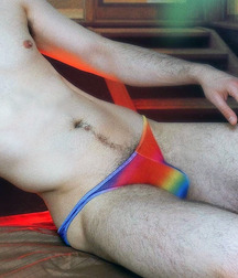 Fierté gay tube guys mix 5fb183cc58be1.jpg