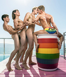 Fierté gay tube guys mix 5fb1844d7685b.jpg