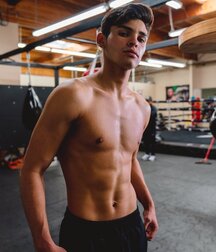 Photos de Twitter Gay Tube 5fbba2507416b.jpg