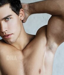 Minets sperme et un peu de tout gay tube