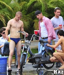 partouze gay tube teens porn 2 5fec99ee4d16e.jpg