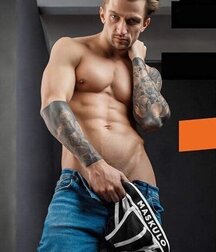 Alexandre Zhirmont Gay Tube 6001f514de852.jpg
