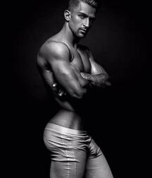 Alexandre Zhirmont Gay Tube 6001f5403b689.jpg