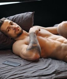 Alexandre Zhirmont Gay Tube 6001f54667303.jpg