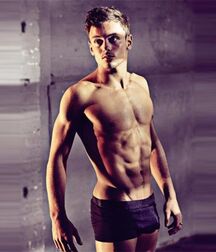 Tom Daley Le bogosse gay de la natation gay tube 601af0e989ca5.jpg