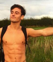 Tom Daley Le bogosse gay de la natation gay tube 601af1047881f.jpeg