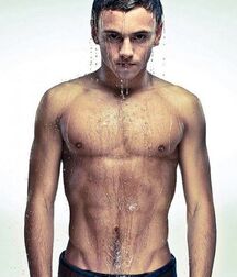 Tom Daley Le bogosse gay de la natation gay tube 601af1309359d.jpg