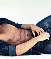 Tom Daley Le bogosse gay de la natation gay tube 601af14aa5051.jpg
