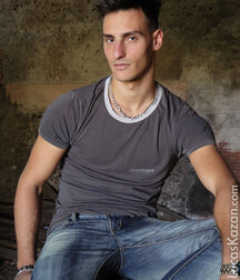 Bogosses en Jeans gay tube 6023ea28599aa.jpg