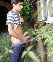 Bogosses en Jeans gay tube 6023eb1f321e7.jpg