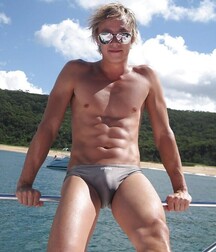 Hommage aux minets boys porn 602992c1f3299.jpg