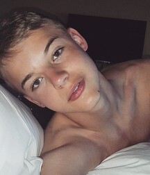 Hommage aux minets boys porn 602992f779269.jpg
