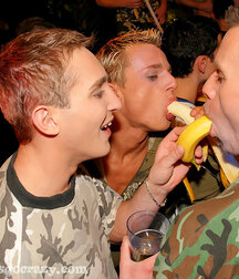 Soirée entres Copains Gay Porn 603f8b4de54ef.jpg