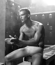 Mitchell Slaggert gay tube 6040a6c8d98b9.jpg