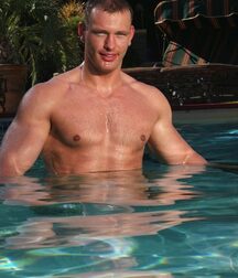 Chris Wide Gay Tube 60489a904ad68.jpg