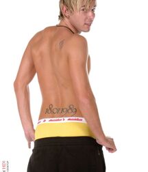 Strip-teaseur gay tube 60489d127bd03.jpg