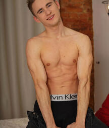 Alan Rust et Marcus Paradise en solo gay tube 604e4231ceec9.jpg