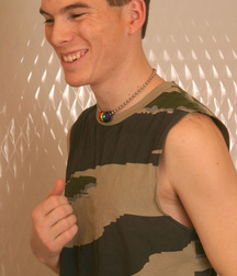 Tiger prends une douche boys porn 606497ddc7314.jpg