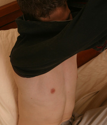 Tiger prends une douche boys porn 6064982899d76.jpg