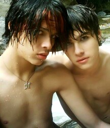 Gay Tube Couples de Minets 606e2aa2b5ada.jpg