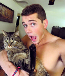 Mecs sexy et leurs chat gayboystube